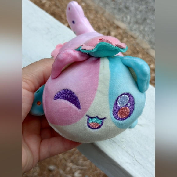 Aphmau Set of 3 Soda, Wolf, and Macaroon - Picture 9 of 13